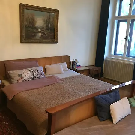 Daire Vintage With Flair In *